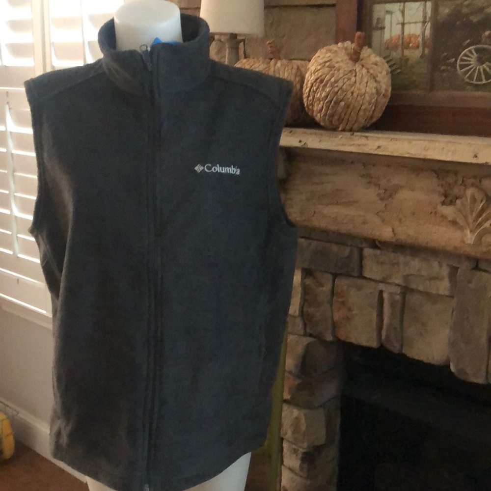 Columbia Vest